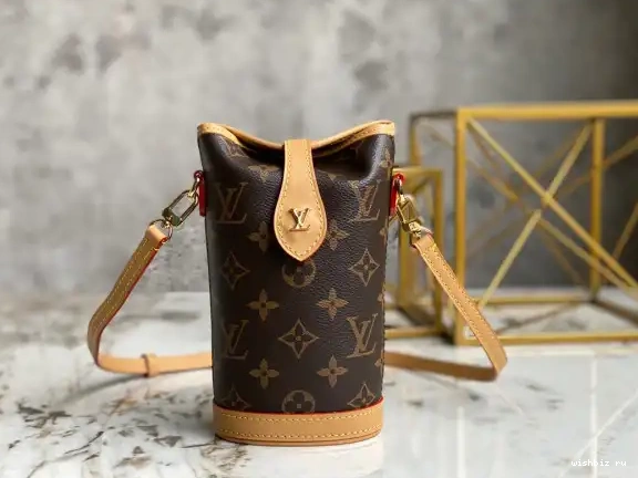 WIS LOUIS ME POUCH FOLD VUITTON 0424